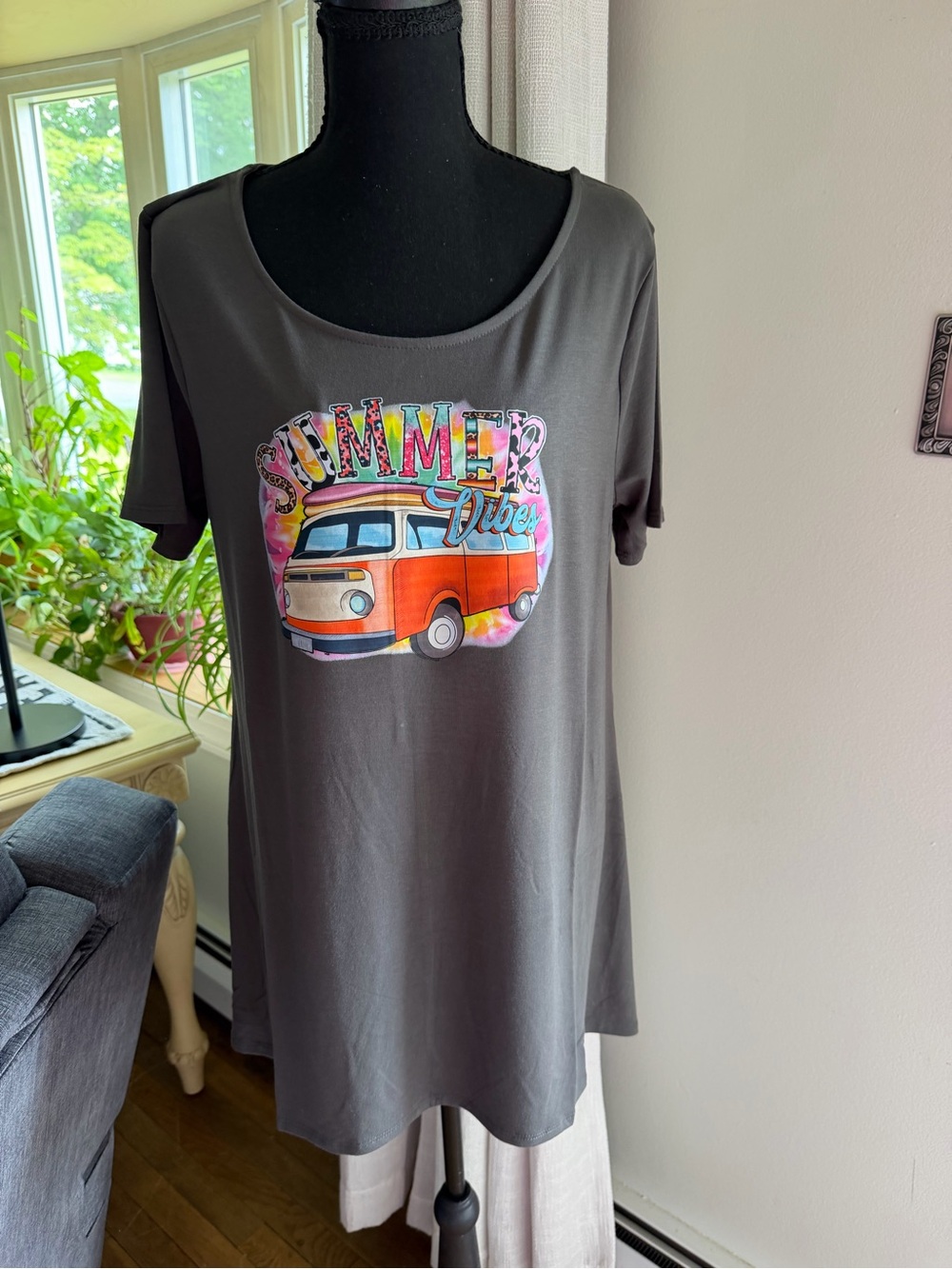 Short-Sleeve Top Summer Vibes With Retro Van NADE WITH ❤️